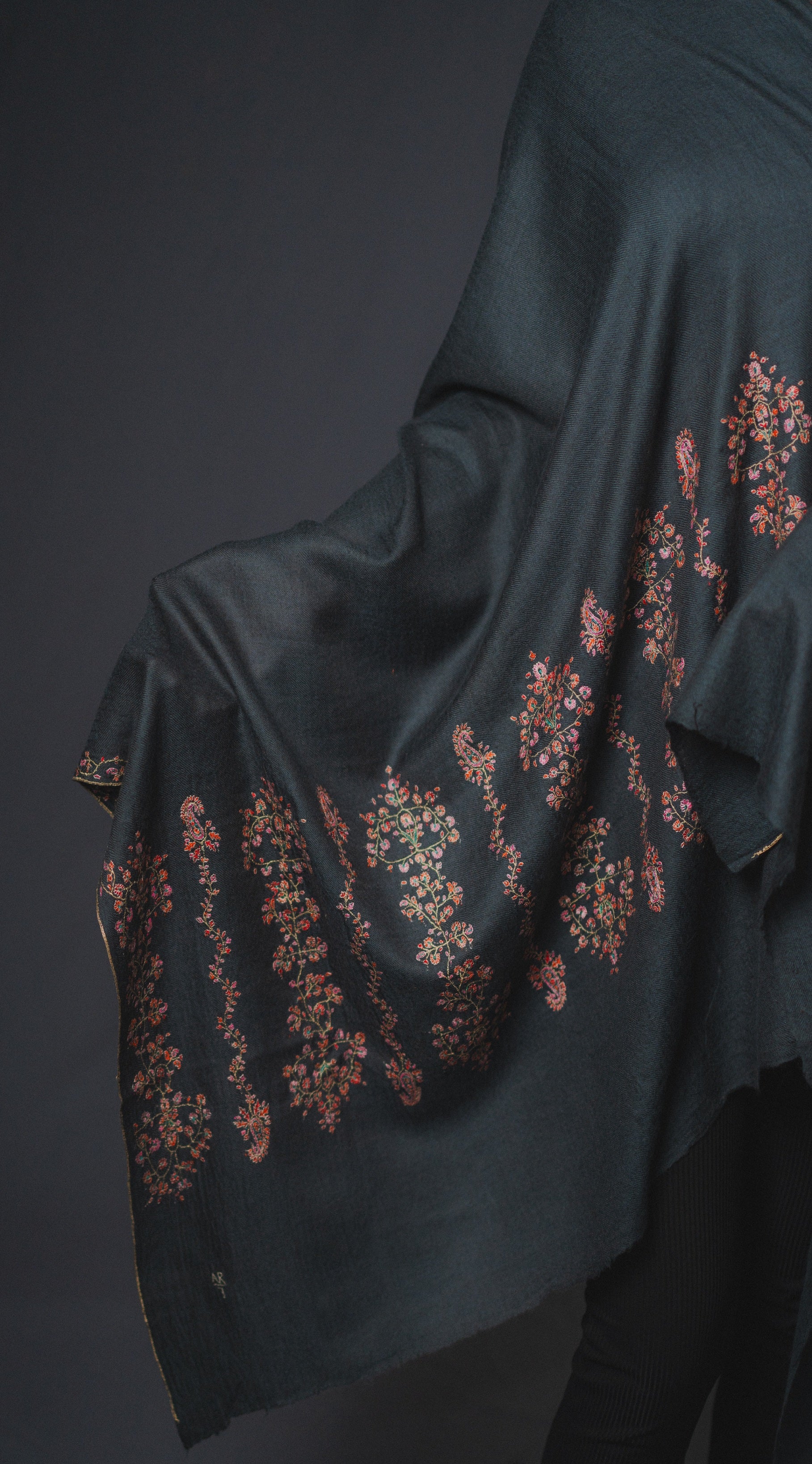 Kani Woven Pashmina Shawl — Master Weaver's Edition